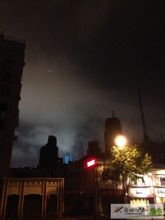 et7097112024503.jpg