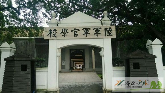 et81110219533764.jpg