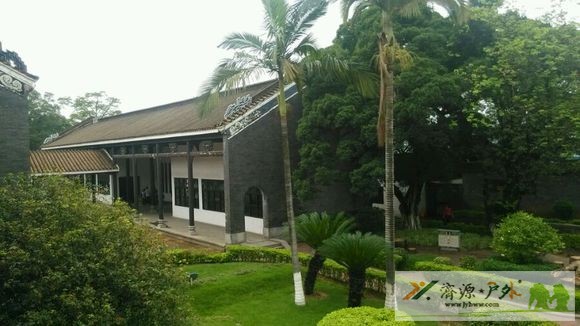 et81110219533771.jpg