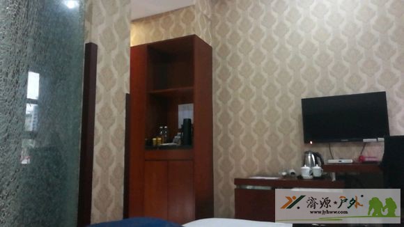 et3020121020116.jpg